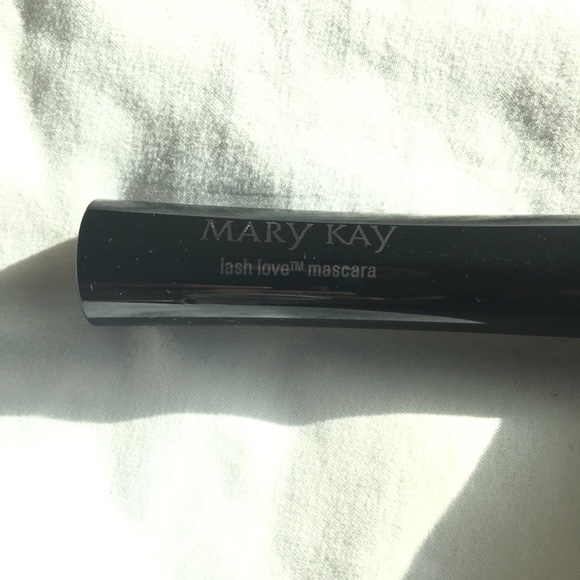 💋ONLY 1 LEFT💋Mary Kay Lash Love Mascara Brown - Picture 3 of 3